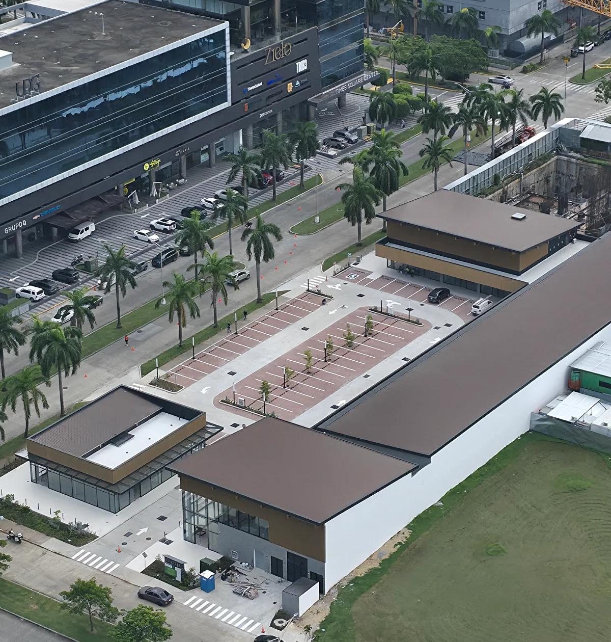 Plaza K-57 on Avenida Costa del Sol in Costa del Este